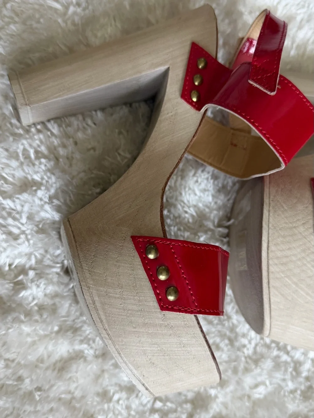 Vera Pelle Red Patent Platform Sandals with Wood-Effect Heel